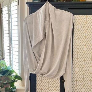 EUC Lululemon Iconic Sweater Wrap Size 6 Oatmeal Light Tan Color Athleisure